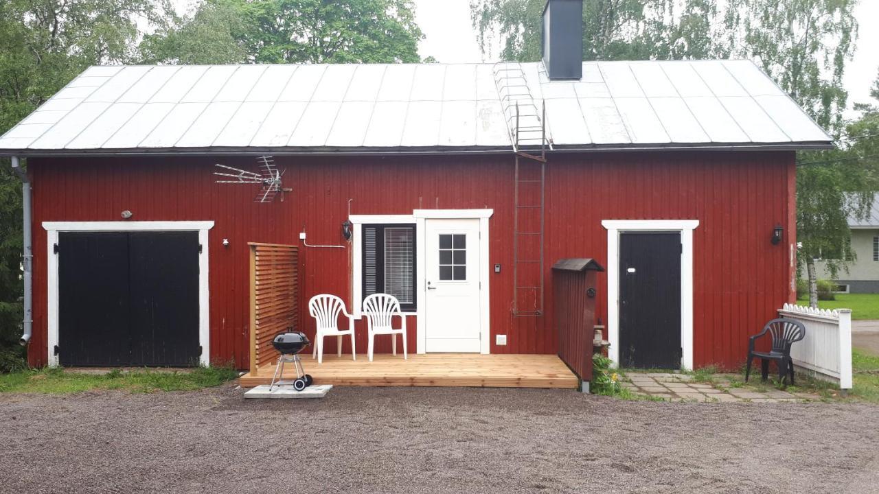 Holiday home Punavilla *